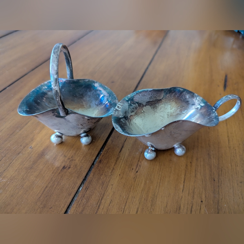 Vintage Silver Plate Cream And Sugar Set - Picture 4 of 5
